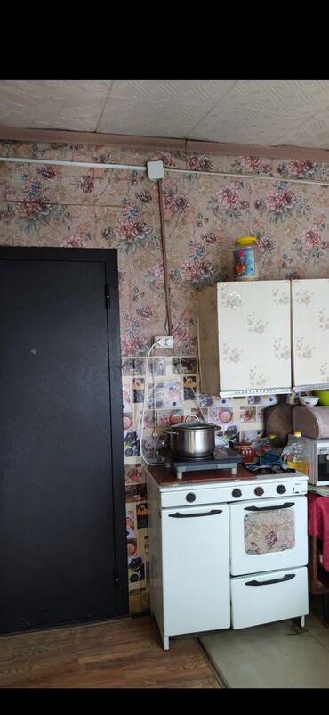 Долгосрочная аренда домов: 60 м², 3 комнаты, Парковка, Сарай, Забор, огорожен