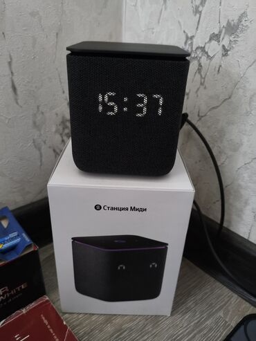 переходник для наушников и микрофона для ноутбука: Умная колонка «Яндекс Станция Миди» с Алисой - Компактный корпус в