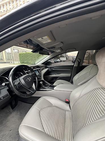Продажа авто: Toyota Camry: 2020 г., 2.5 л, Автомат, Бензин, Седан — 5
