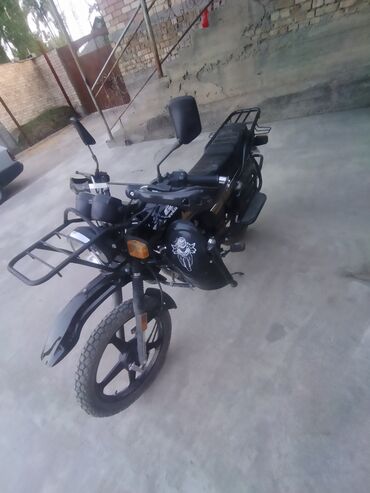 Мотоциклы: Классический мотоцикл Suzuki, 200 куб. см, Бензин, Взрослый, Новый