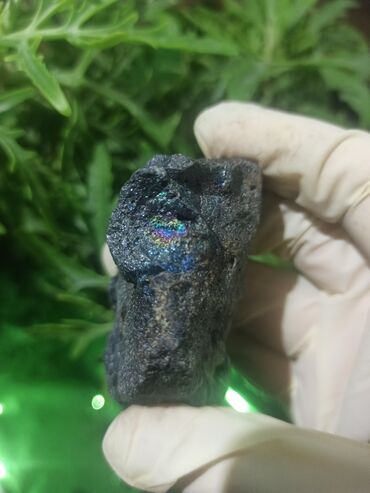 Qiymətli daşlar: 💎 Təbii Magnetite-Bornite Daşı😍 Qiymətlə bağlı maraqlananlar zəhmət — 1