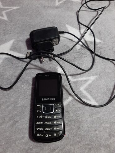 Samsung: Samsung E 1100 ispravan telefon radi na sve mreze stanje se vidi na — 8