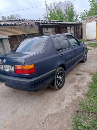 фольтсваген венто: Volkswagen Vento: 1992 г., 1.8 л, Механика, Газ, Седан