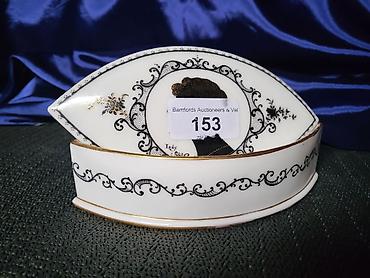 Satula engleska unikatna 1930 do 1950 g.Crown Staffordshire aukcijski na lalafo.rs Satula engleska unikatna 1930 do 1950 g.Crown Staffordshire aukcijski
