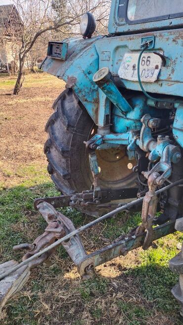 Traktorlar: Taraktor saz vəziyətdədir hecbir prablemi yoxdur 4 təzə təkər çapigi — 3