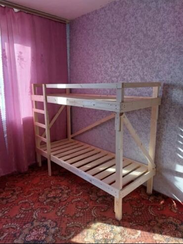 кровать для малышей: Двухяростный кровать из натурального дерева. Продаю в связи с