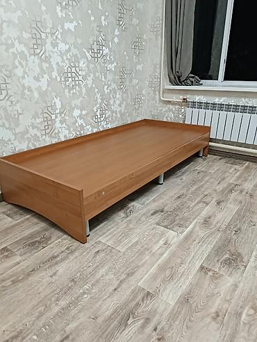 Односпальная кровать, Б/у, Каркас без матраса, длина - 200 см at lalafo.kg Односпальная кровать, Б/у, Каркас без матраса, длина - 200 см