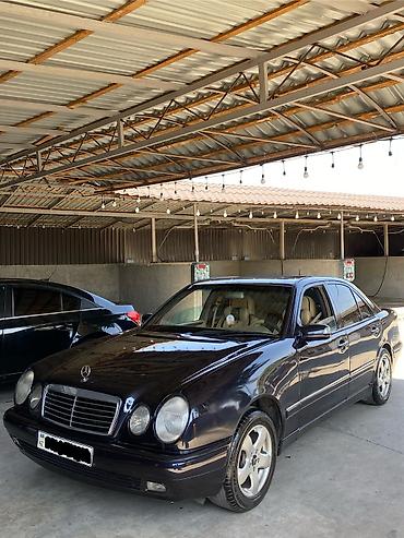 mercedes 170 b: Mercedes-Benz E-Class: 2.4 l | 1997 il Sedan — 9