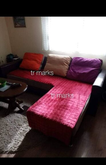 Posteljina: Ne klizajuci plisani flekeri. Idealni za odrzavanje. Set sadrzi tri — 14