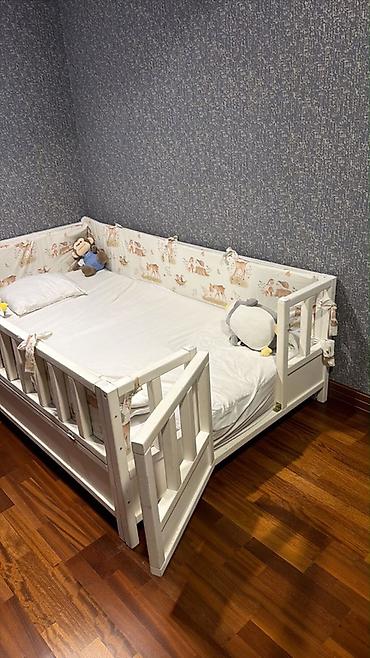 mebel salon: Uşaq çarpayısı – ağ rəngli, taxta konstruksiyalı - Ölçü: foto üzrə — 1