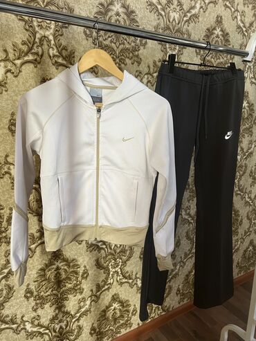 Комплекты одежды: Комплект, Б/у — 9