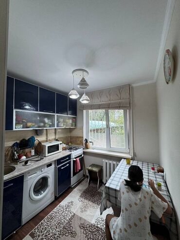 3комнатный: 3 комнаты, 58 м², 104 серия, 1 этаж, Косметический ремонт