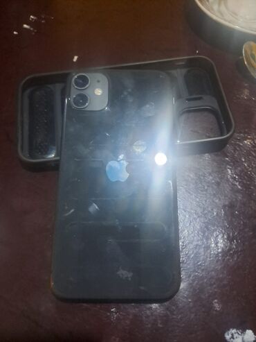 Apple iPhone: IPhone 11, 64 GB, Qara