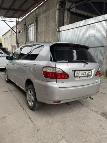 мерс унверсал: Toyota Ipsum: 2002 г., 2.4 л, Автомат, Газ, Вэн/Минивэн
