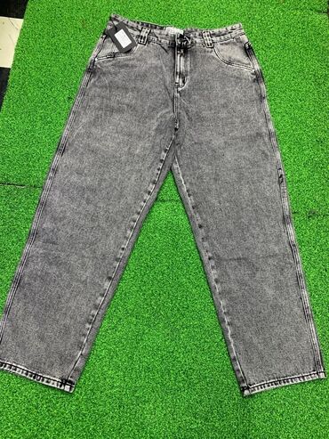 Джинсы: Джинсы мужские, свободный крой. Варианты: - Серый деним с эффектом — 2