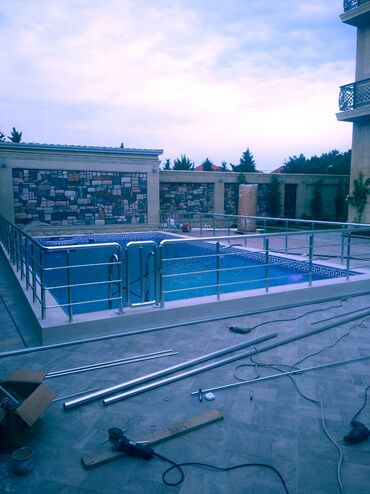 Pilləkən məhəccərləri: Alminum və neryaveyka məhəccər. 47 aznden başlayan qiymətlərlə.çox — 12