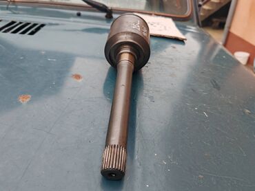 Auto delovi: Zglob homokineticki do diferencijala desni fi 26mm br.2. Polovno — 5