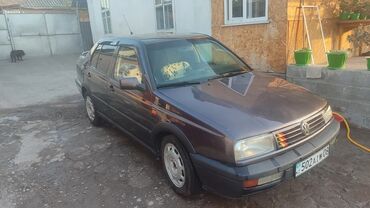 женские авто: Volkswagen Jetta: 1995 г., 2 л, Механика, Бензин, Седан