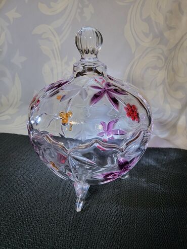 Ostalo posuđe: Nova bombonijera. Bombonijera nova,sve na njoj odsjaj od svetla — 5