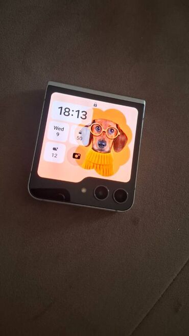 Samsung: Samsung Galaxy Z Flip 5, 256 GB, Bežični punjač, Dual SIM, Na preklapanje — 6
