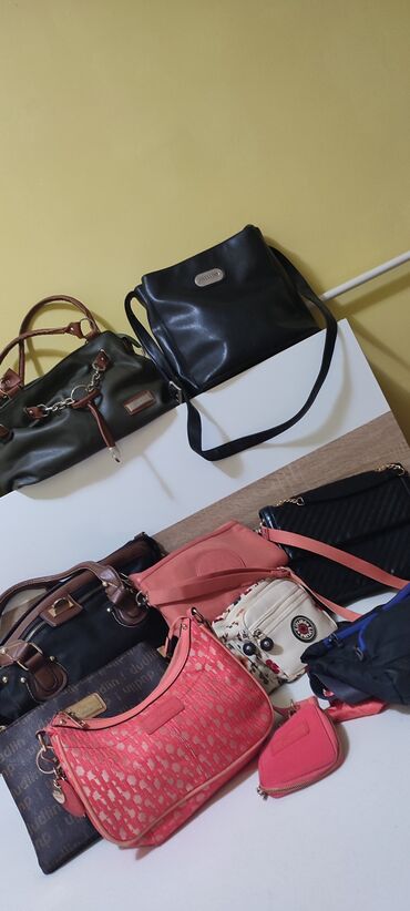 Torbe: Tašnice moje .Cene od 700 do 2500 kožna crna Mango — 1