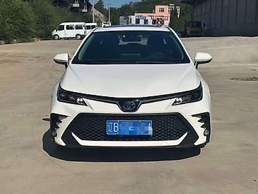 тайота и: Toyota Corolla: 2021 г., 1.8 л, Гибрид, Седан — 2