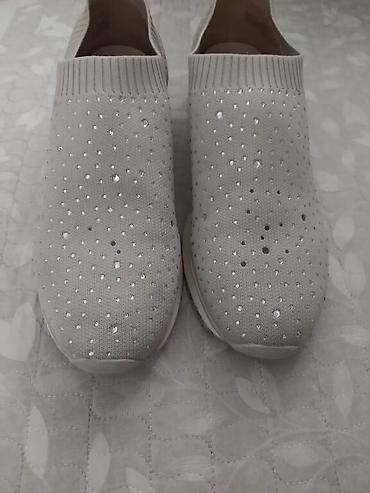 Кроссовки и спортивная обувь: Кроссовки, 38, 39, Caprice, Б/у, цвет - Серый, Самовывоз — 25