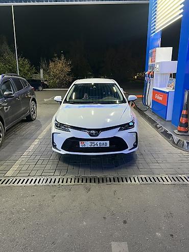 Toyota: Toyota Corolla: 2023 г., 1.8 л, Автомат, Гибрид, Седан — 3