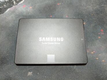 ноутбук цена ош бу: Маалымат алып жүрүүчү, Колдонулган, Samsung, SSD, 256 ГБ, 2.5", Ноутбук үчүн