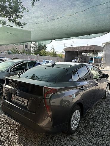a8 d2: Toyota Prius: 2017 г., 1.8 л, Автомат, Гибрид, Хэтчбэк — 2
