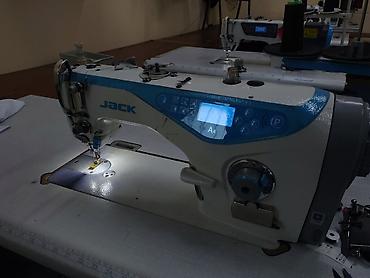 jack a4: JACK A4 sənaye tikiş maşını - Rəqəmsal idarəetmə paneli: LED displey — 2