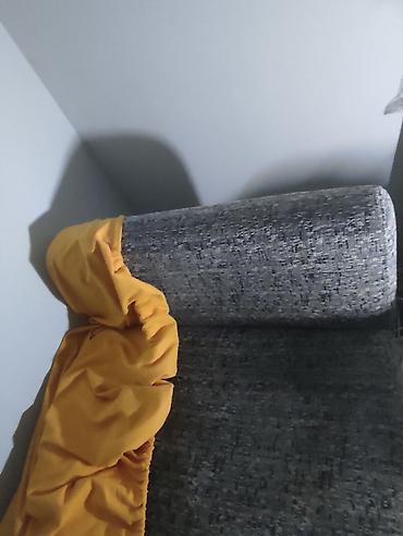 Sofe i kaučevi: Sofa/kauč s valjkastim naslonom – sivi melirani štof,Naslon se podiže — 4