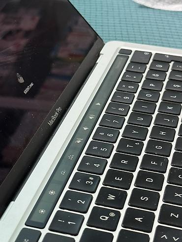 macbook i7: Для учебы, Б/у, Apple M1, ОЗУ, RAM: 8 ГБ — 2