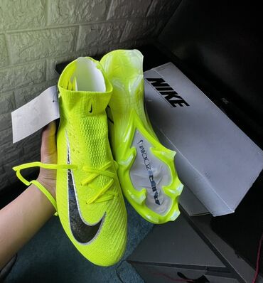 брюки и лосины: Мужские кроссовки, 42, Nike, Новый, цвет - Зеленый, Бесплатная доставка