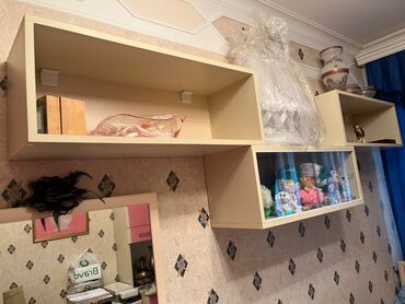 Uşaq və gənc otağı üçün dəstlər: Oğlan və qız üçün, İşlənmiş, Təknəfərlik çarpayı, Yazı masası, Dolab, Komod — 11