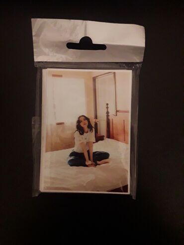 türkanda bağ evi satılır: 27 ədəd BLACKPINK Jisoo Polaroid + 1 Jennie photocard (fanmade)