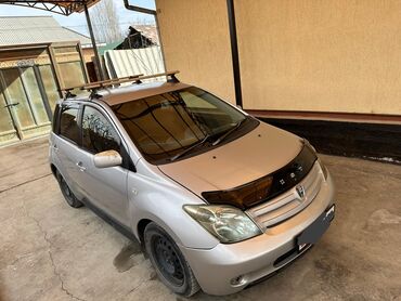 Toyota: Toyota ist: 2003 г., 1.5 л, Автомат, Бензин