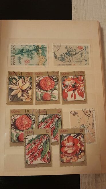 Markalar: Старинные марки. 1 штука-2 маната. Всего 163 штуки. Есть ещё советские — 10