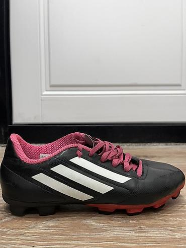Бутсы: Футбольные бутсы adidas для игры на натуральном газоне/твердых полях — 2