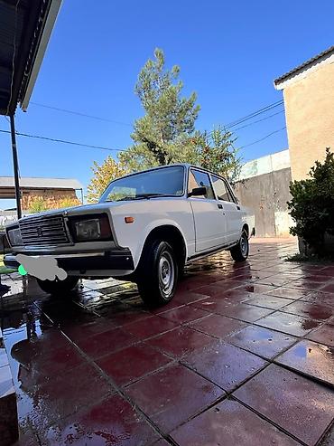 turbo az mercedes vito: VAZ 2107, ağ rəng, sedan gövdə. Əsas xüsusiyyətlər: - Mühərrik — 2