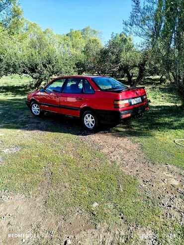 обмен машинами с доплатой: Volkswagen Passat: 1990 г., 1.8 л, Механика, Бензин, Седан
