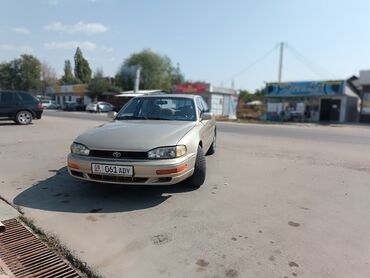 Toyota: Toyota Camry: 1992 г., 2.2 л, Автомат, Бензин, Седан