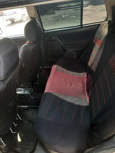 Volkswagen: Volkswagen Golf: 1992 г., 1.8 л, Механика, Бензин, Хетчбек