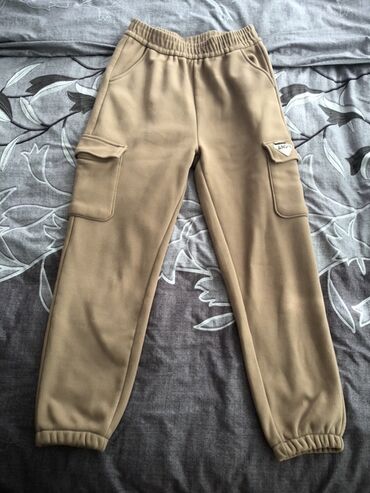 спортивные костюмы в баку: Bej rəngli unisex cinsli kargo şalvar - Model: jogger/kargo üslubunda