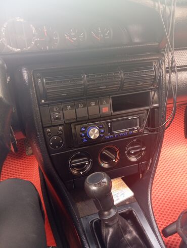 Audi: Audi A6: 1995 г., 2 л, Механика, Бензин, Седан