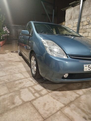 Toyota: 2008 ci il. qiymet 12000 m — 15