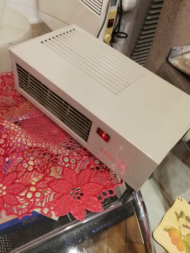 Kaloriferi: Grejalica AEG 2000W Dobra
Mirjevo na lalafo.rs — 10 Kaloriferi: Grejalica AEG 2000W Dobra
Mirjevo — 10