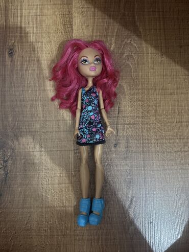 uşaq yellencekleri instagram: Monster High Hauleen Wolf original kukla tam deffektsiz
