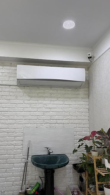 Настенные кондиционеры: Сплит-система, AUX, Новый, 50-70 м², Инверторный — 3