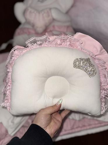 bursa home tekstil: Uşaq beşiyi üçün dekorativ dəst - Mövzu: çəhrayı-ağ rəng palitrasında — 4